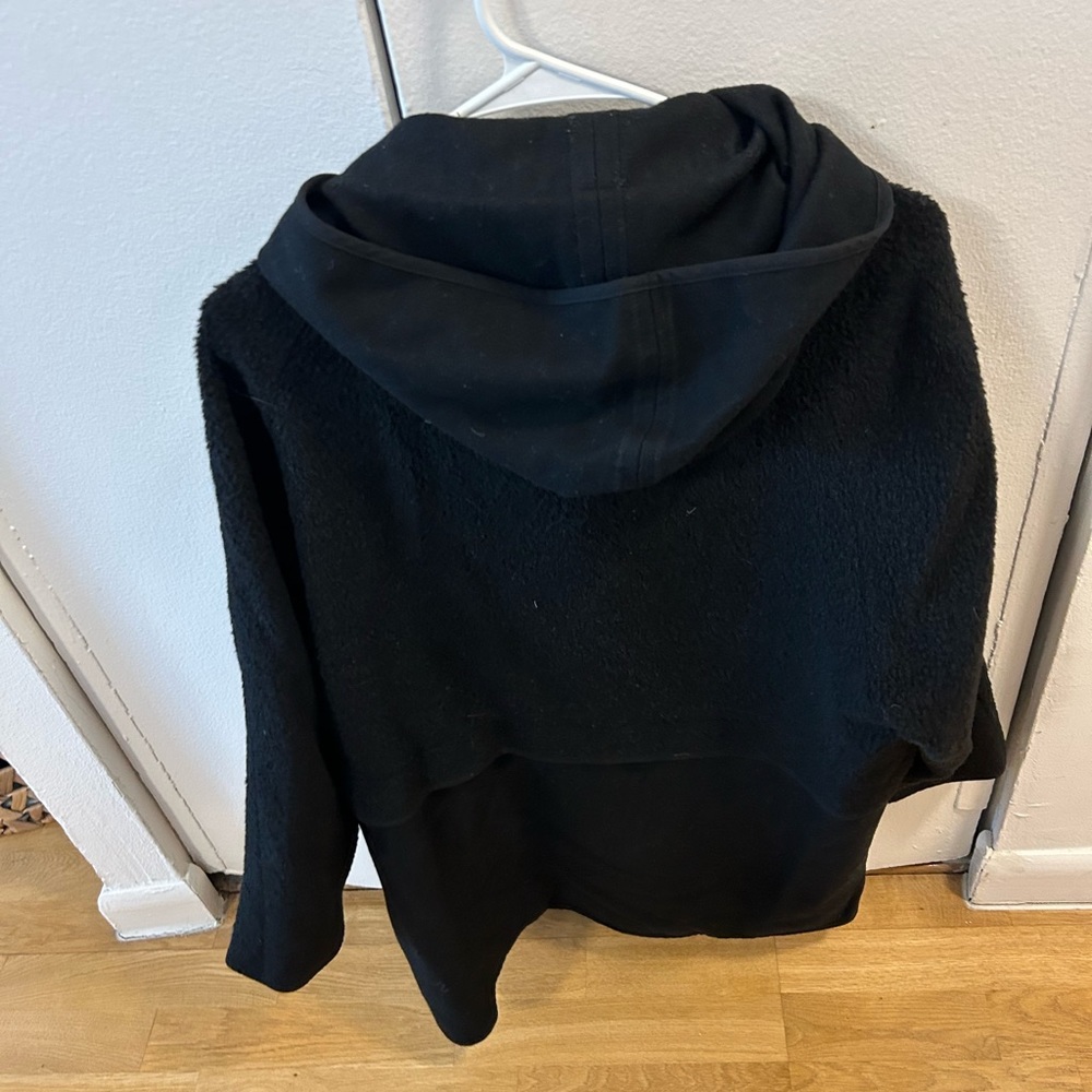 Cape coat - Picture 3 of 3